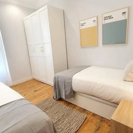 Lovely Zurriola Beach Apartment. Gros.