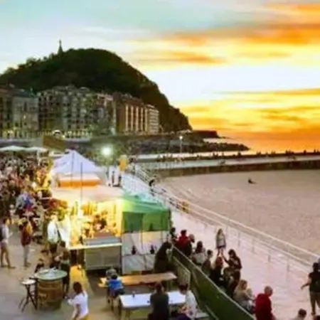 Appartement Lovely Zurriola Beach Apartment. Gros. *
