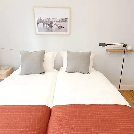 Lovely Zurriola Beach Apartment. Gros.